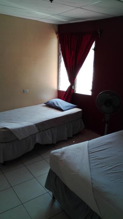 Hostal Don Frank San Carlos Extérieur photo