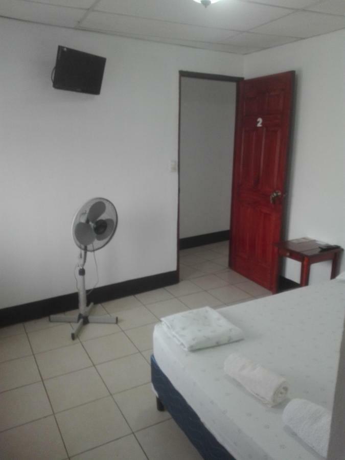Hostal Don Frank San Carlos Extérieur photo